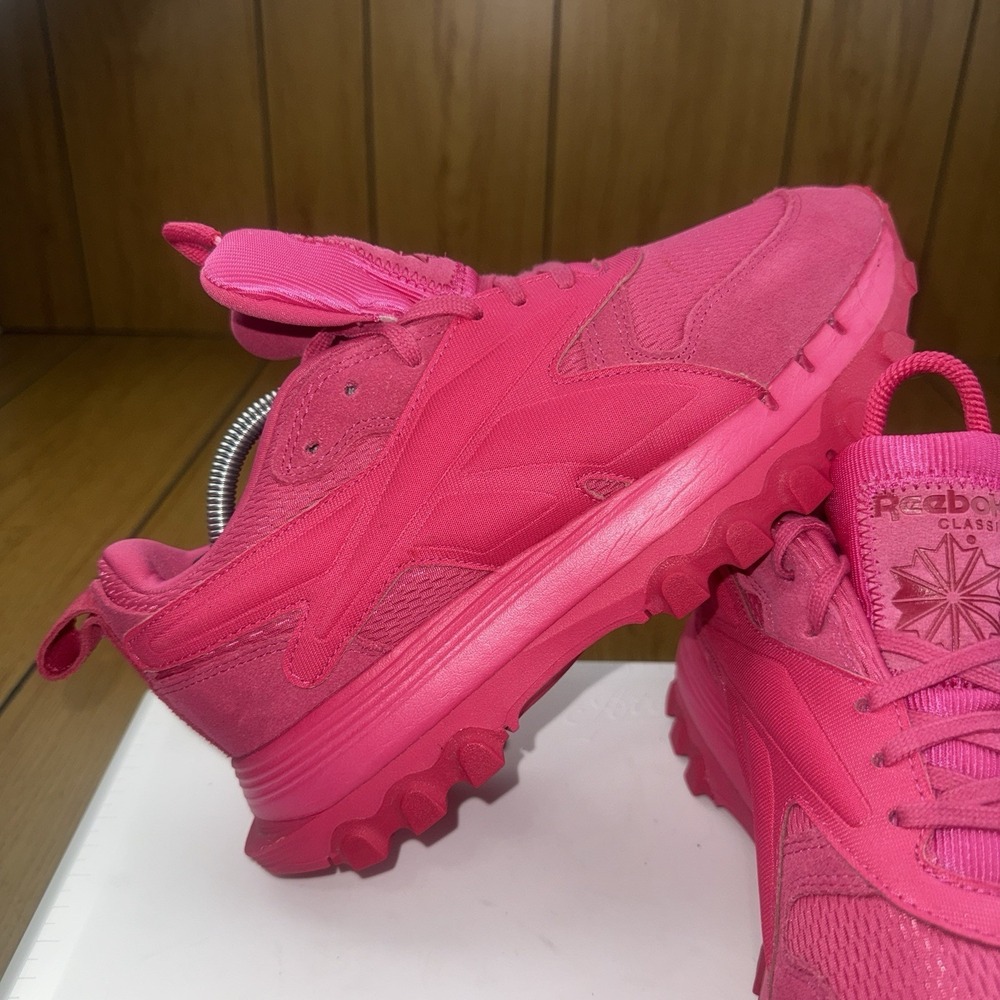 Reebok Women's X Cardi B V2 Classic Pink Synthetic Sneaker GW8876 Size 8